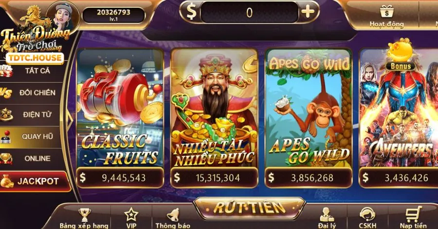 Giao diện casino trực tuyến GA65 iOS với các bàn chơi